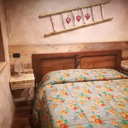 Ai Piedi Del Cervino Casa vacanze *